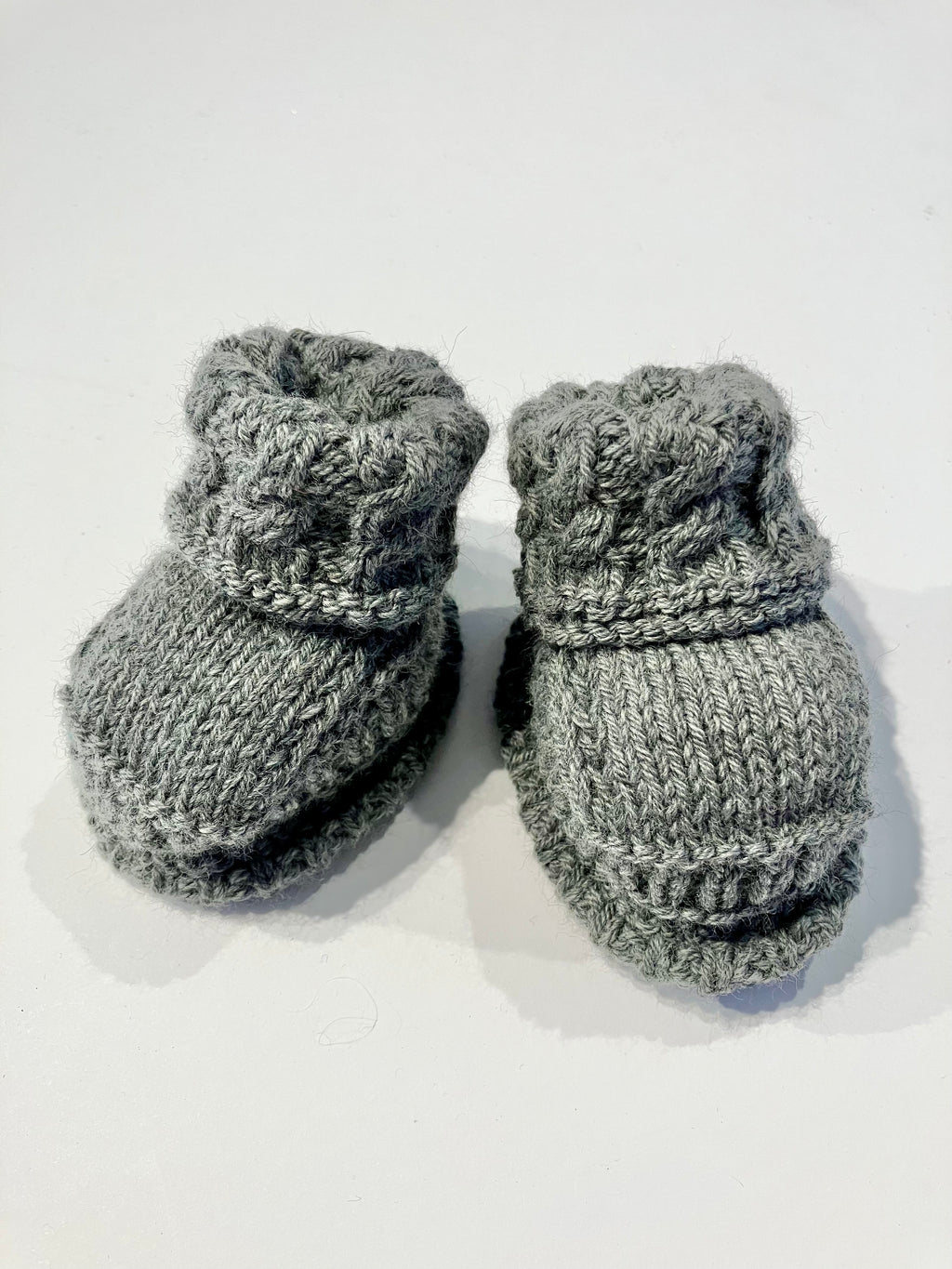 Hand-knitted Baby Booties - 100% baby merino wool - Grey