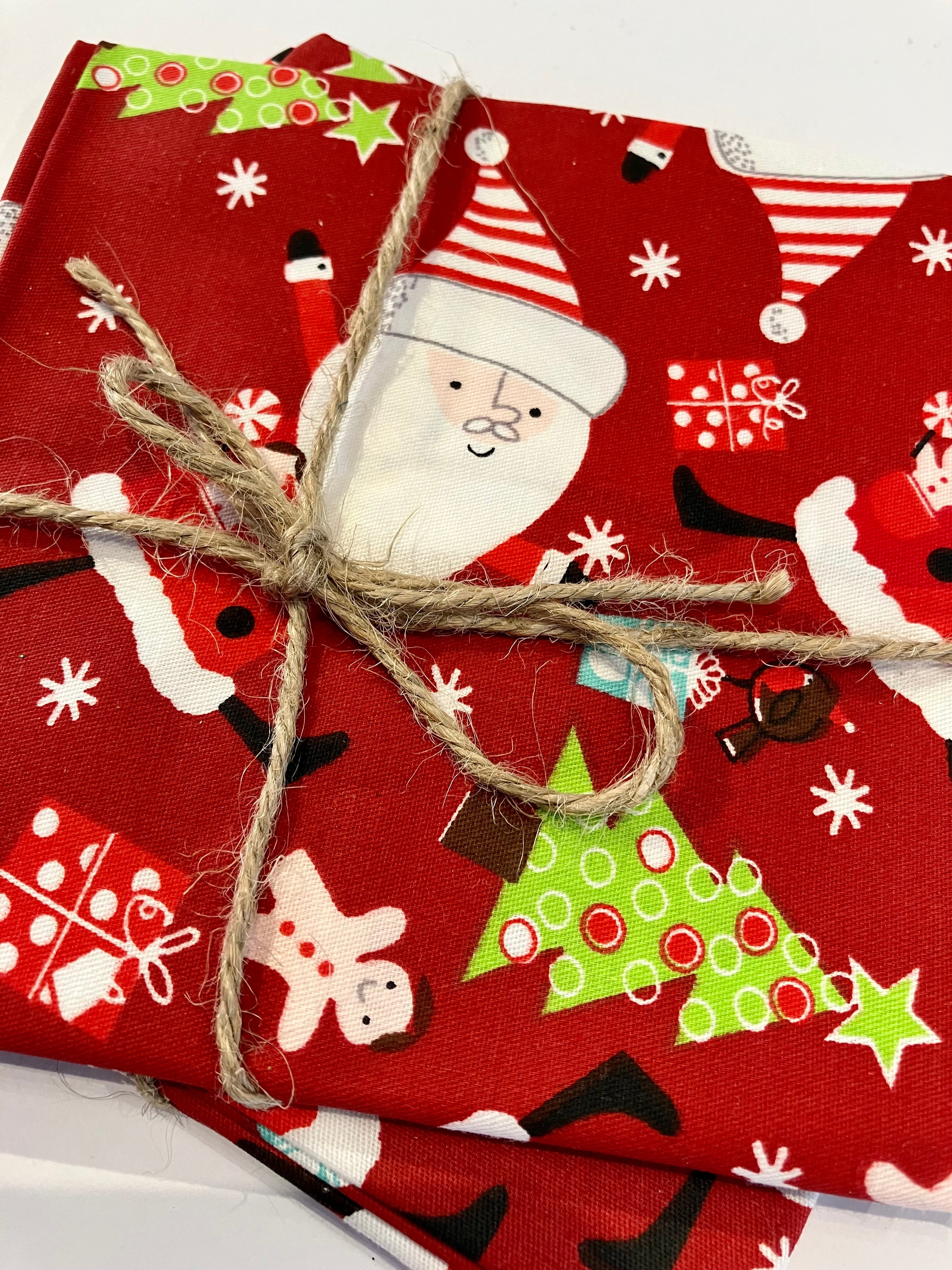 Festive Fabric Fat Quarters - Printed Cotton