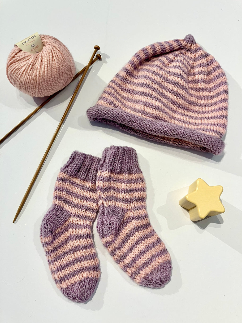 Baby Socks & Beanie Set: Purple/Pink
