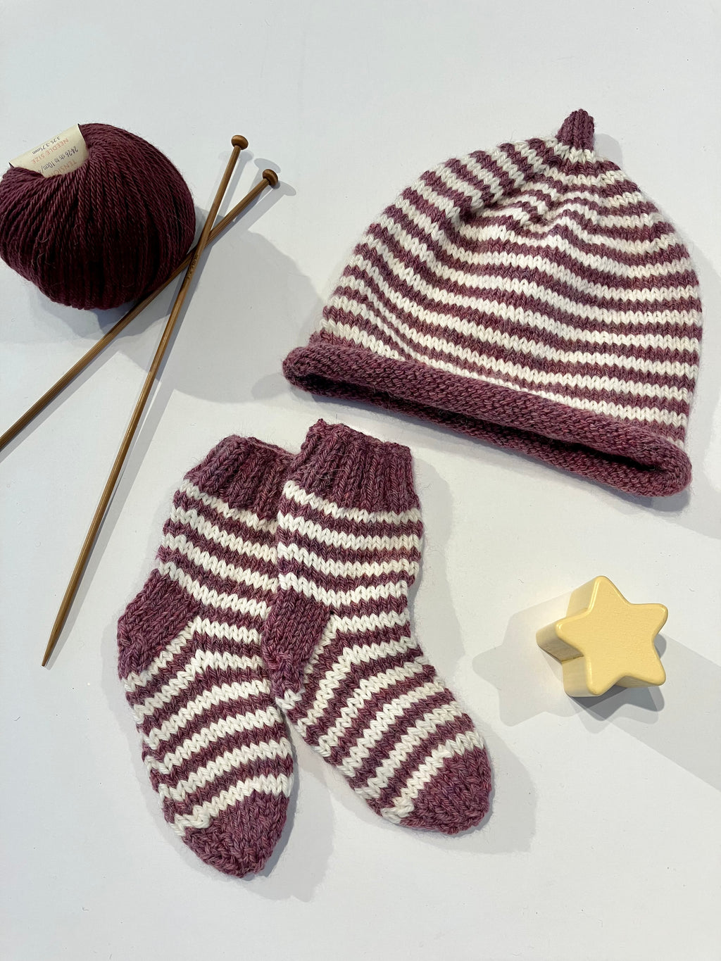 Baby Socks & Beanie Set: Purple/Cream