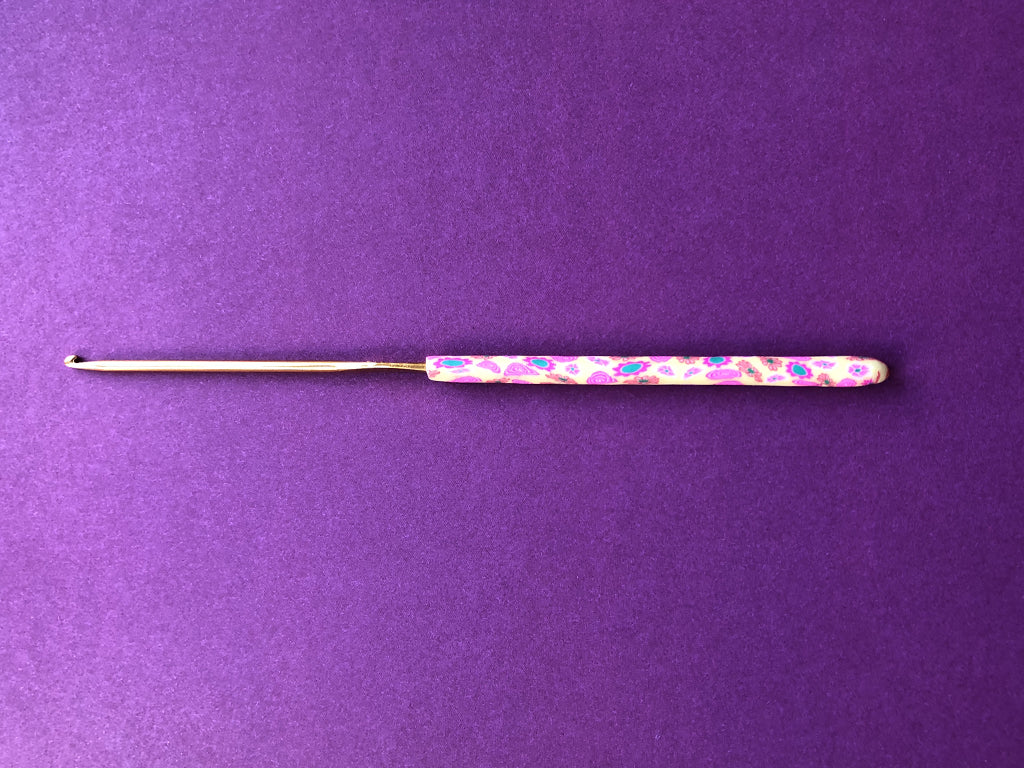 Aluminum crochet hook