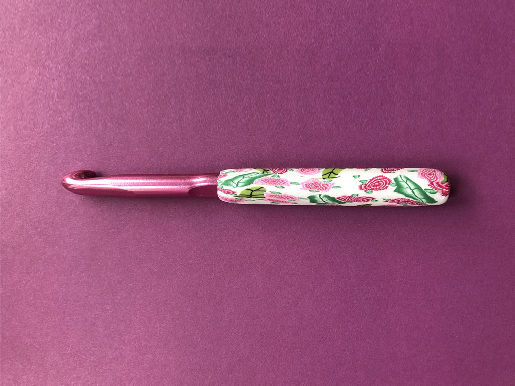 Aluminum crochet hook