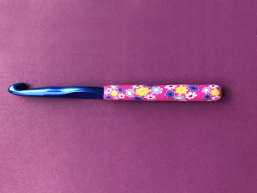 Aluminum crochet hook