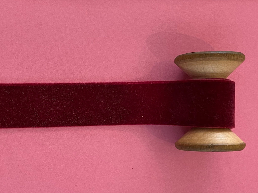 Italian Velvet Ribbon: burgundy