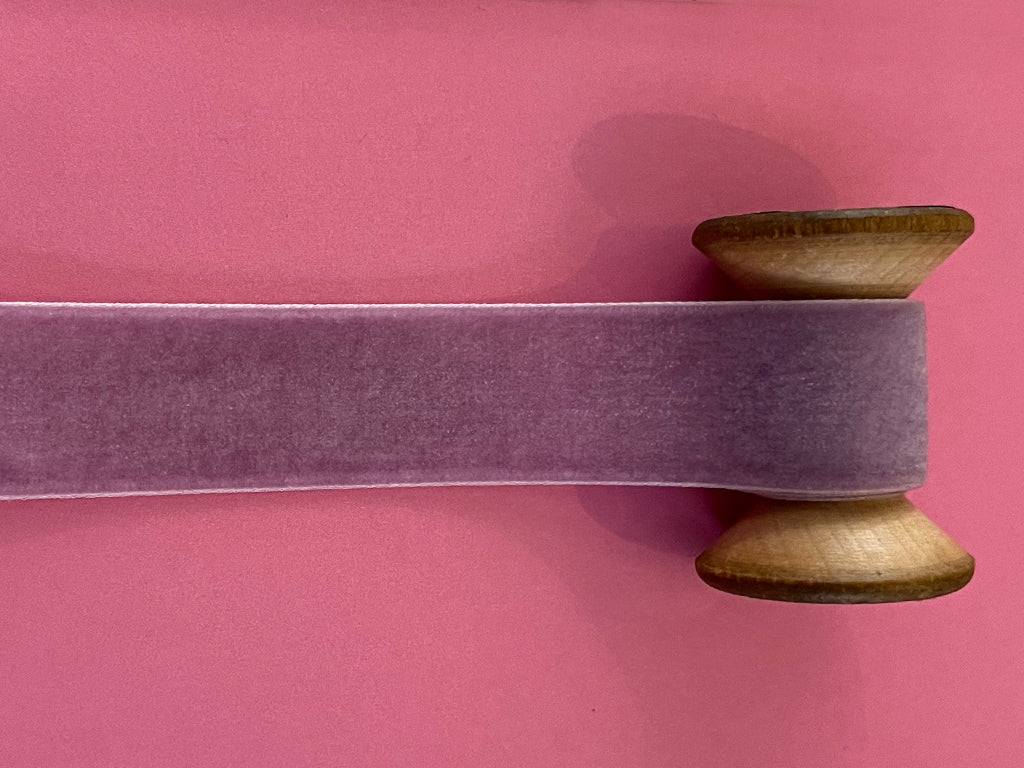 Italian Velvet Ribbon: vintage lilac