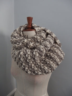 Big Scarf - Extraordinarily soft 100% wool - Sandstone & White stripes