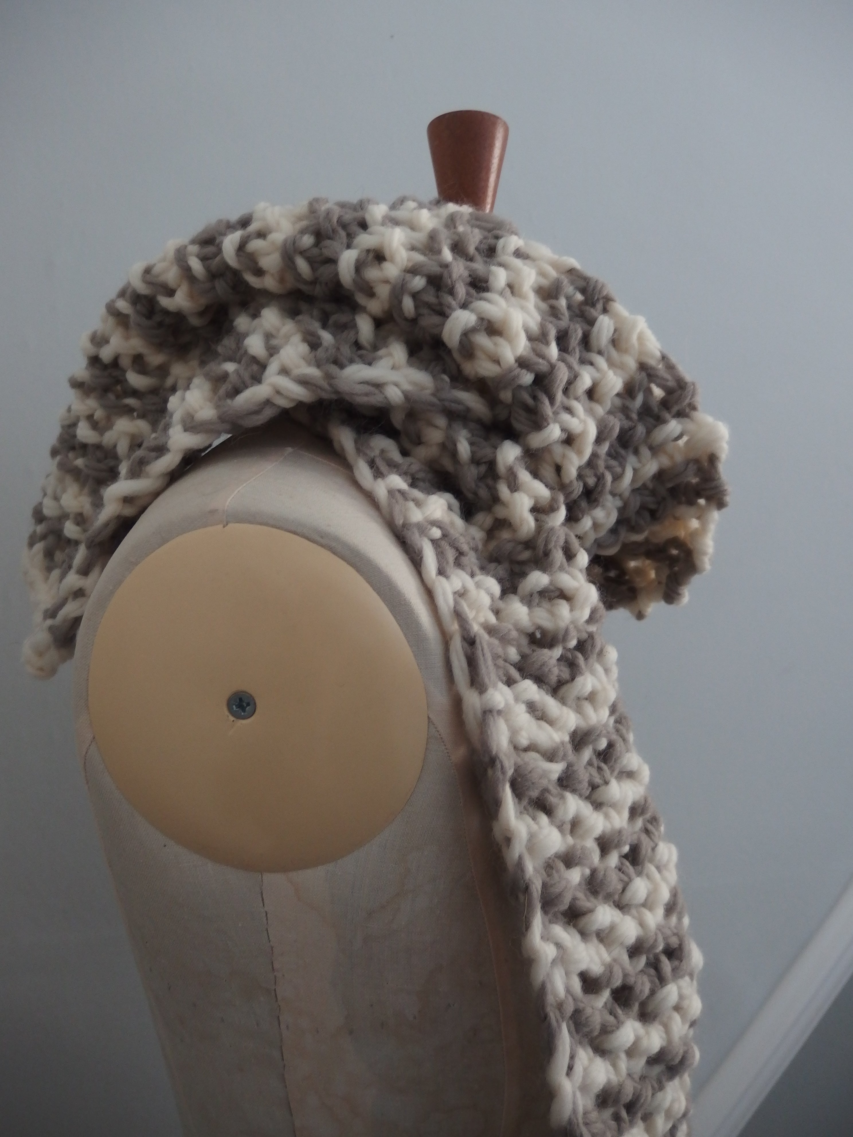 Big Scarf - Extraordinarily soft 100% wool - Sandstone & White stripes