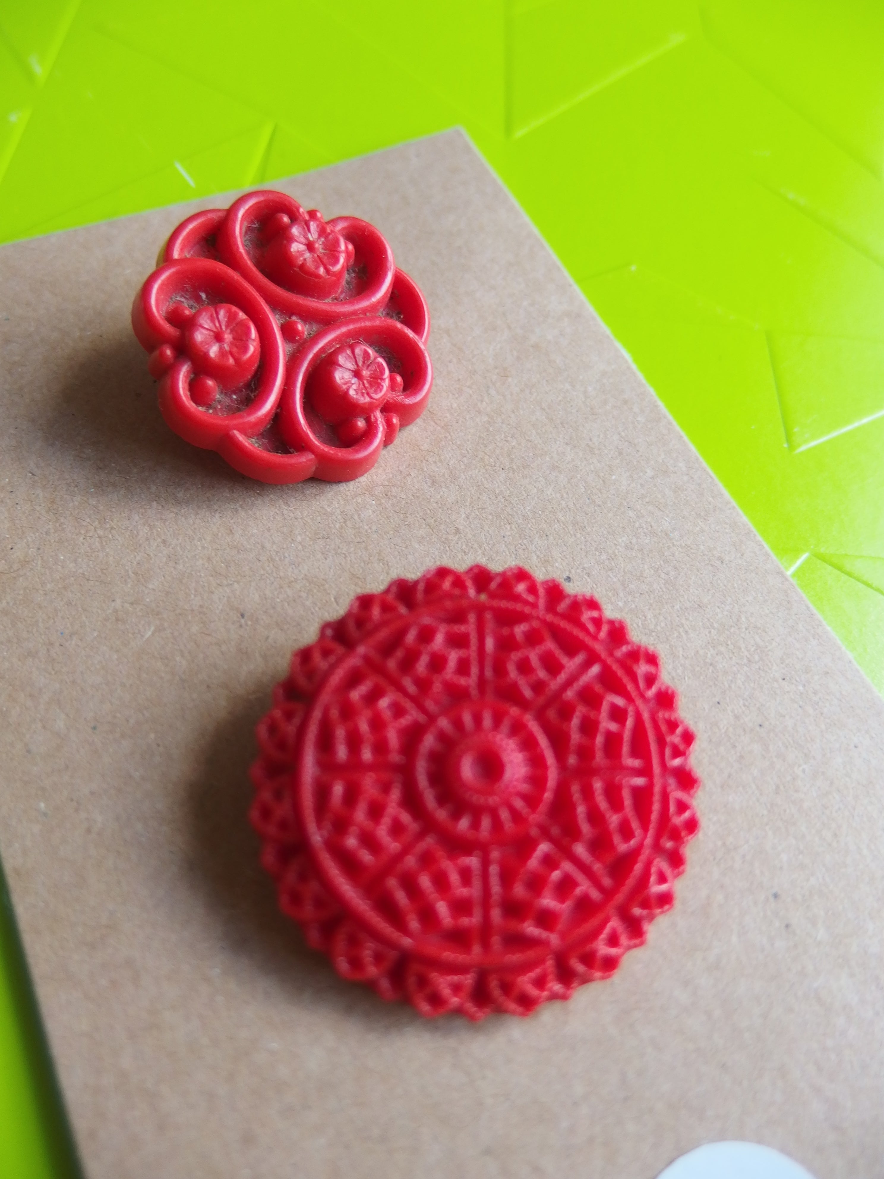 Vintage Buttons: Red