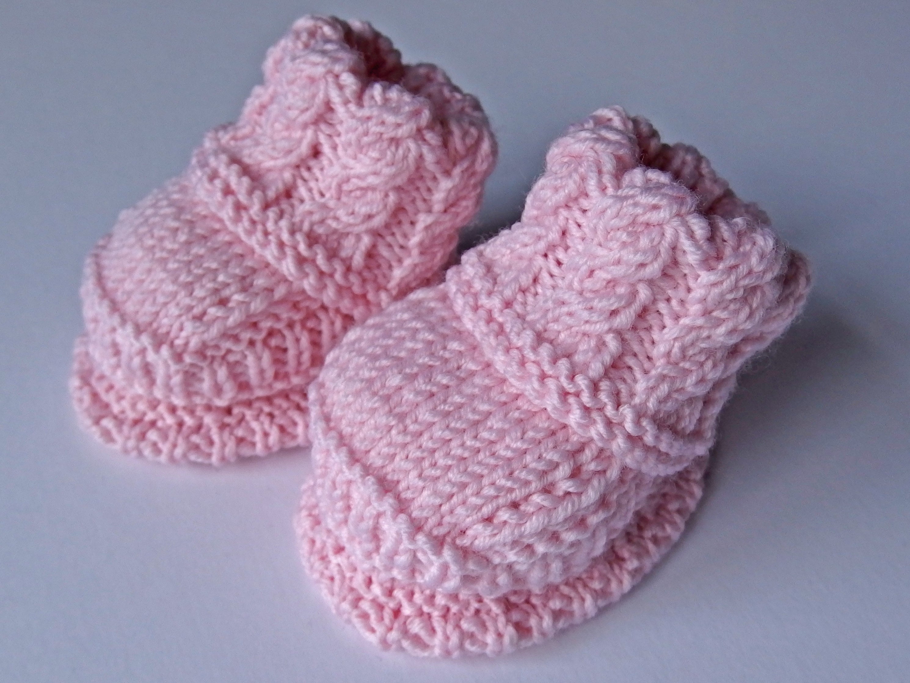 Baby Booties - made using 100% baby merino wool: pink
