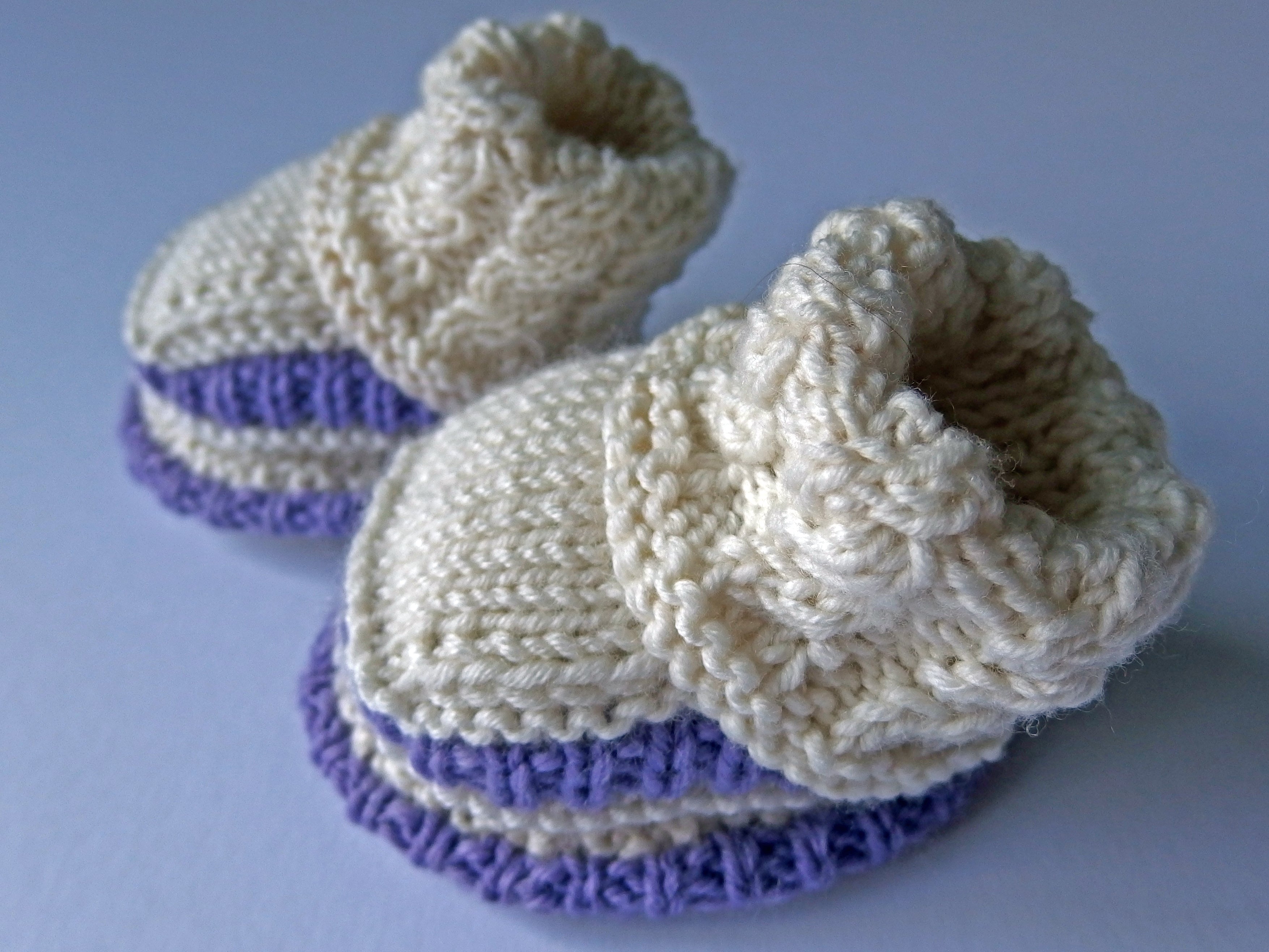 Baby Booties - made using 100% baby merino wool: cream & violet
