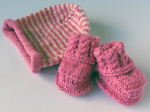 Baby Booties & Beanie set - Pink & Vanilla