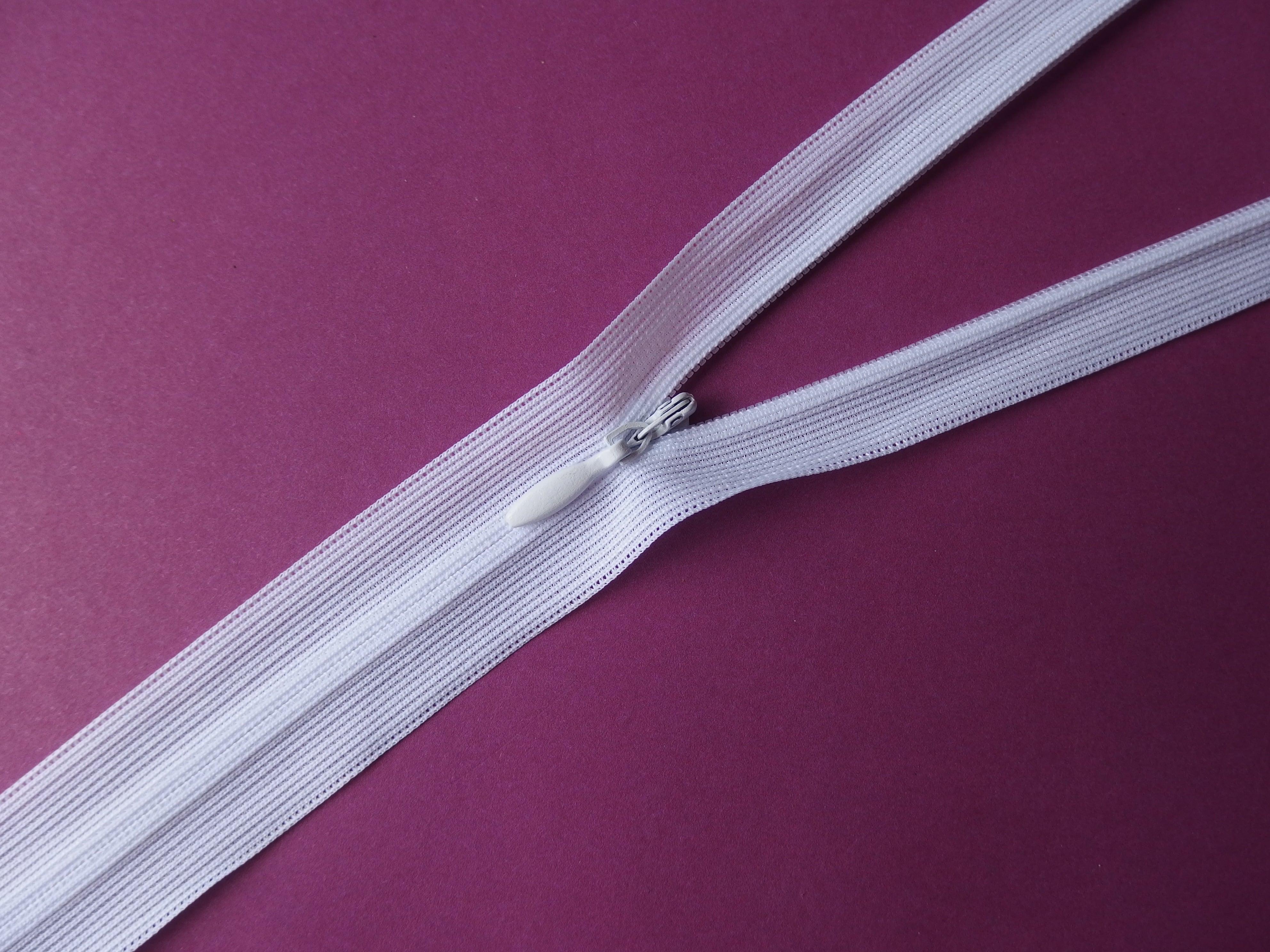 Concealed Zip: White