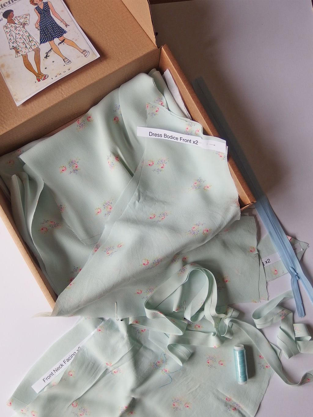 Vintage Dress-making Kit: Floral Dress