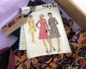 Vintage dress-making kit
