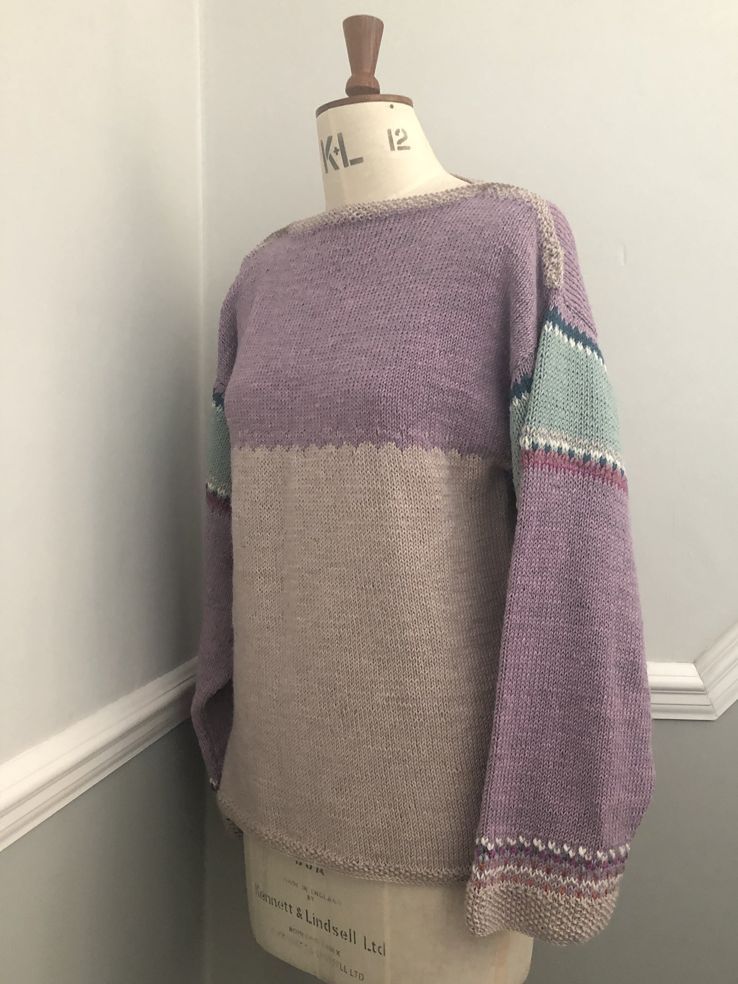 Hand-made lady's jumper
