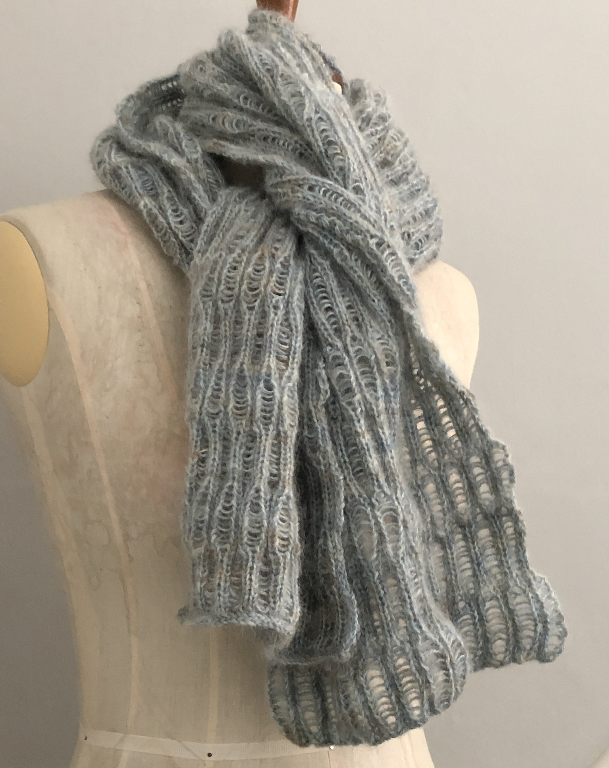 Merino silk & lace-weight baby alpaca scarf in ocean blue