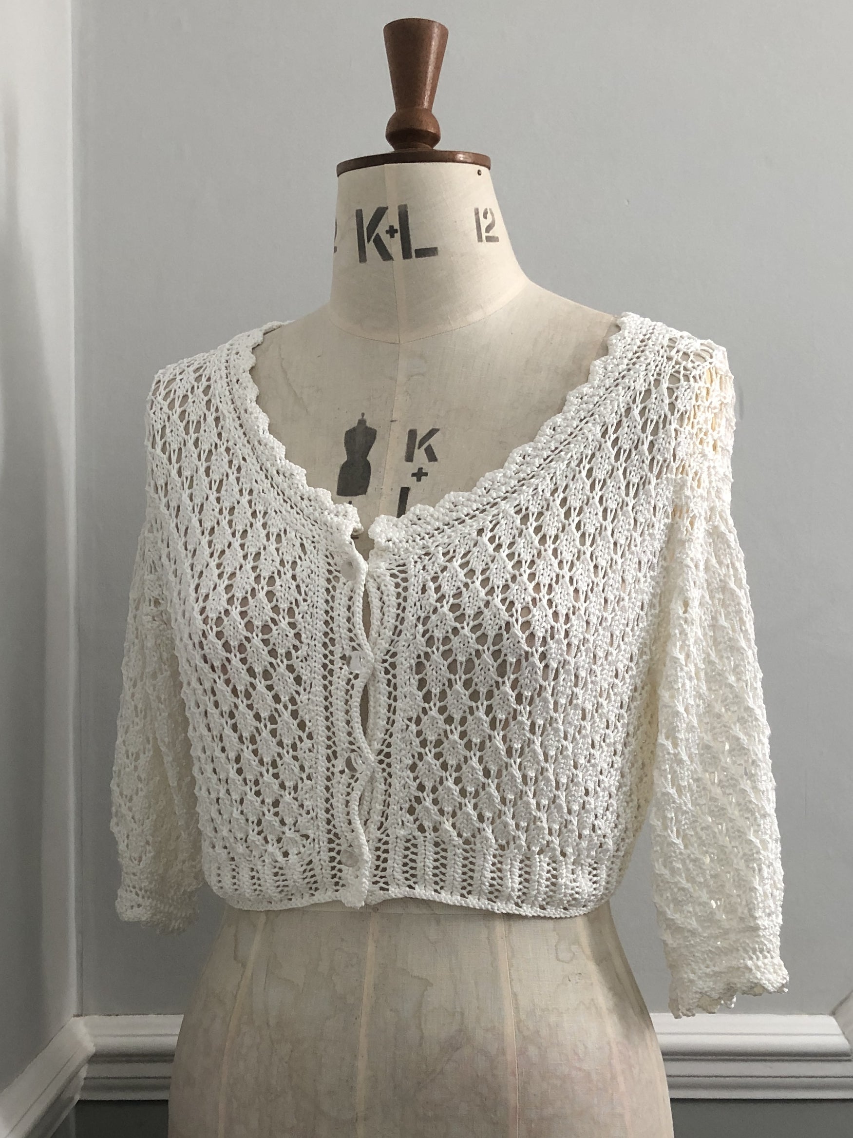Lace-knit crop cardigan