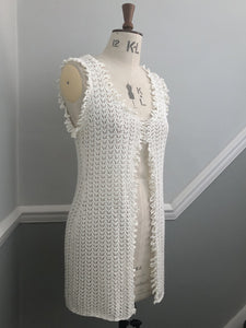Lace-knit sleeveless cardigan