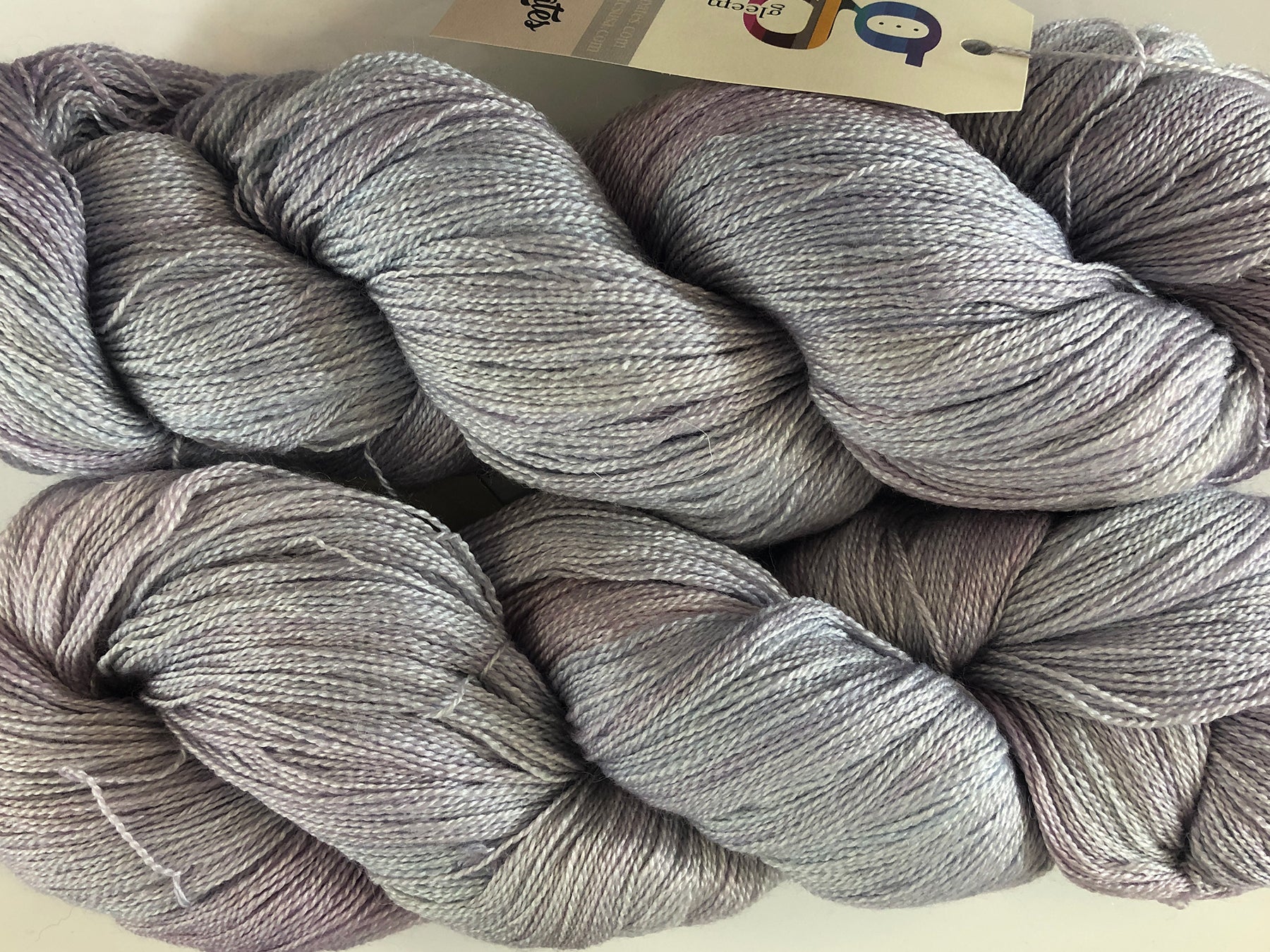 Fyberspates Gleem Lace: Pebble Beach
