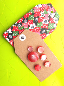 Vintage Buttons: red