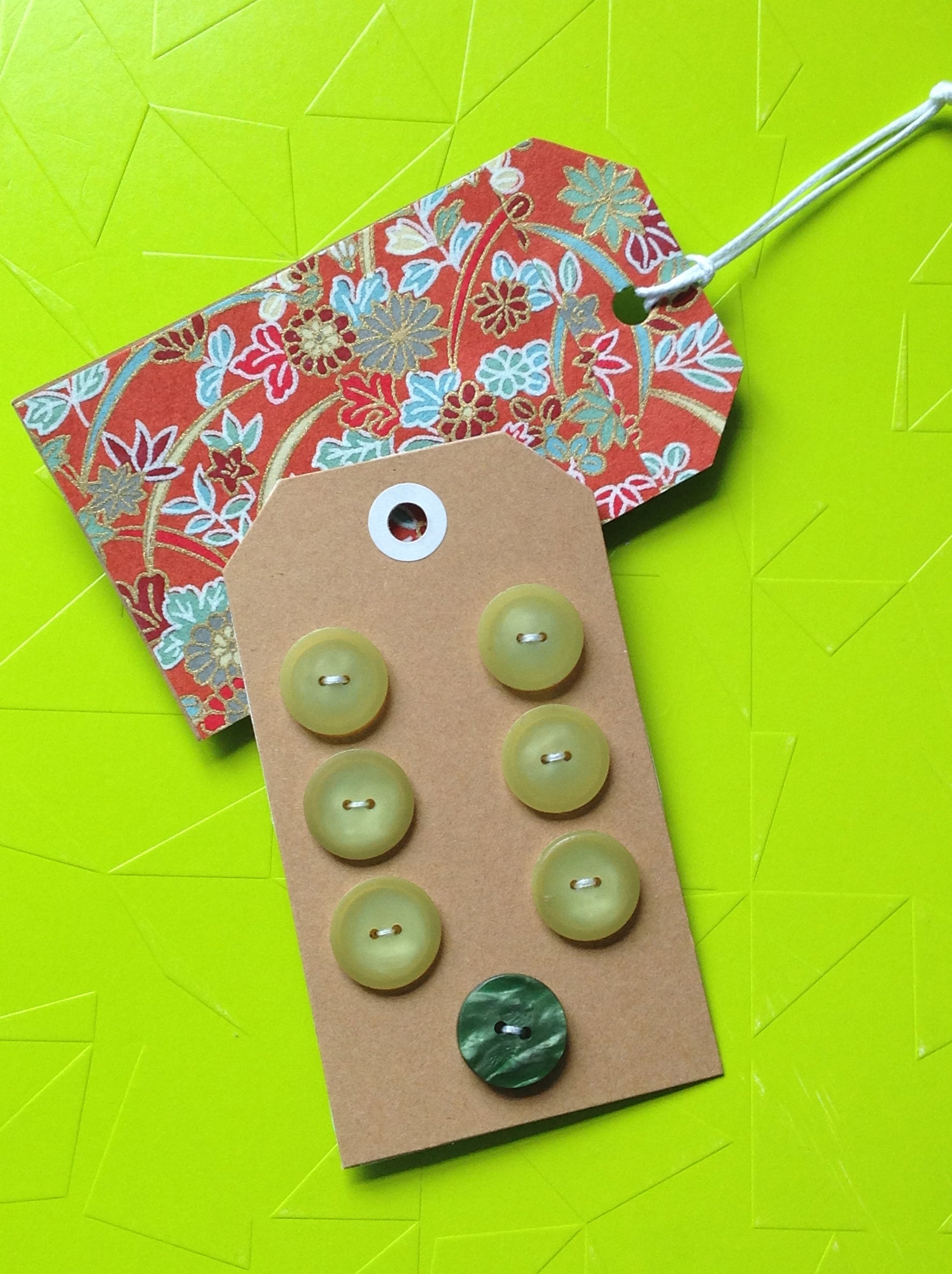 Vintage Buttons: green