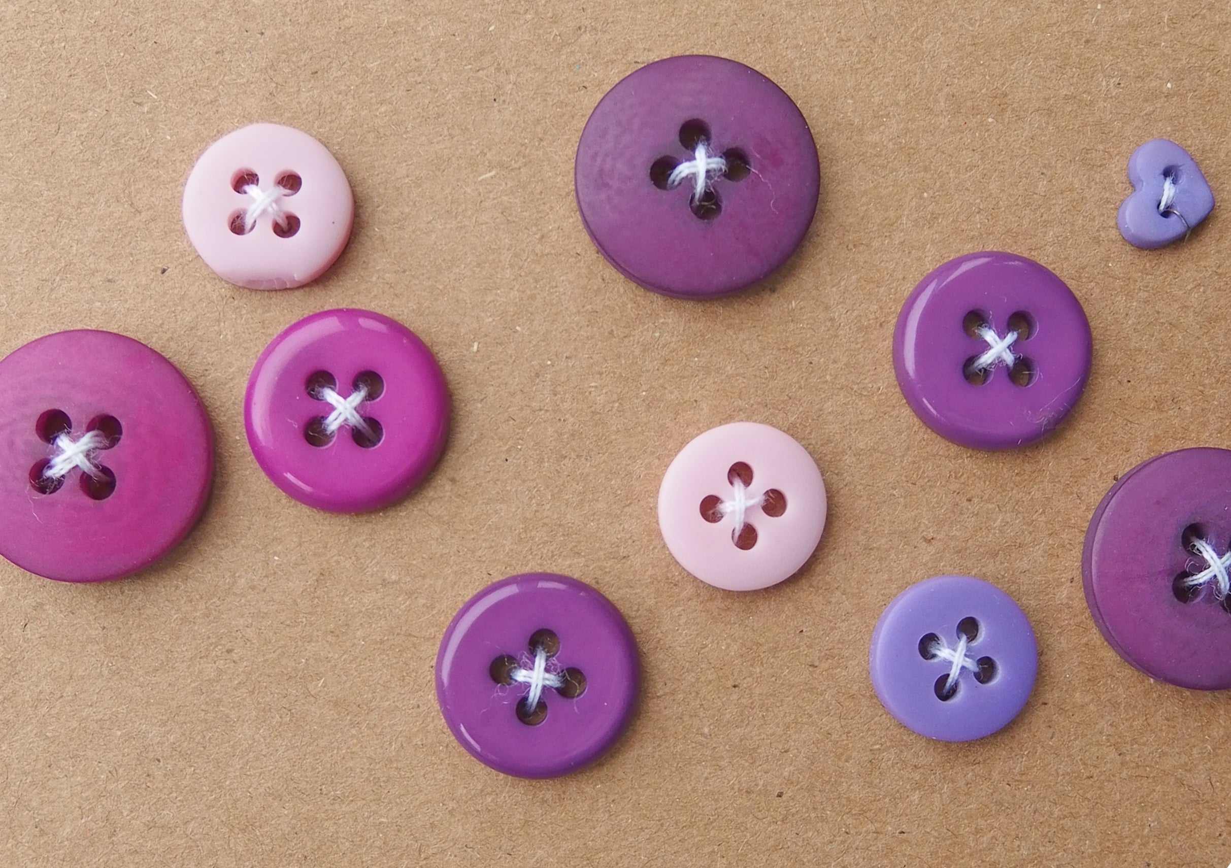 Vintage Buttons: purple mixed