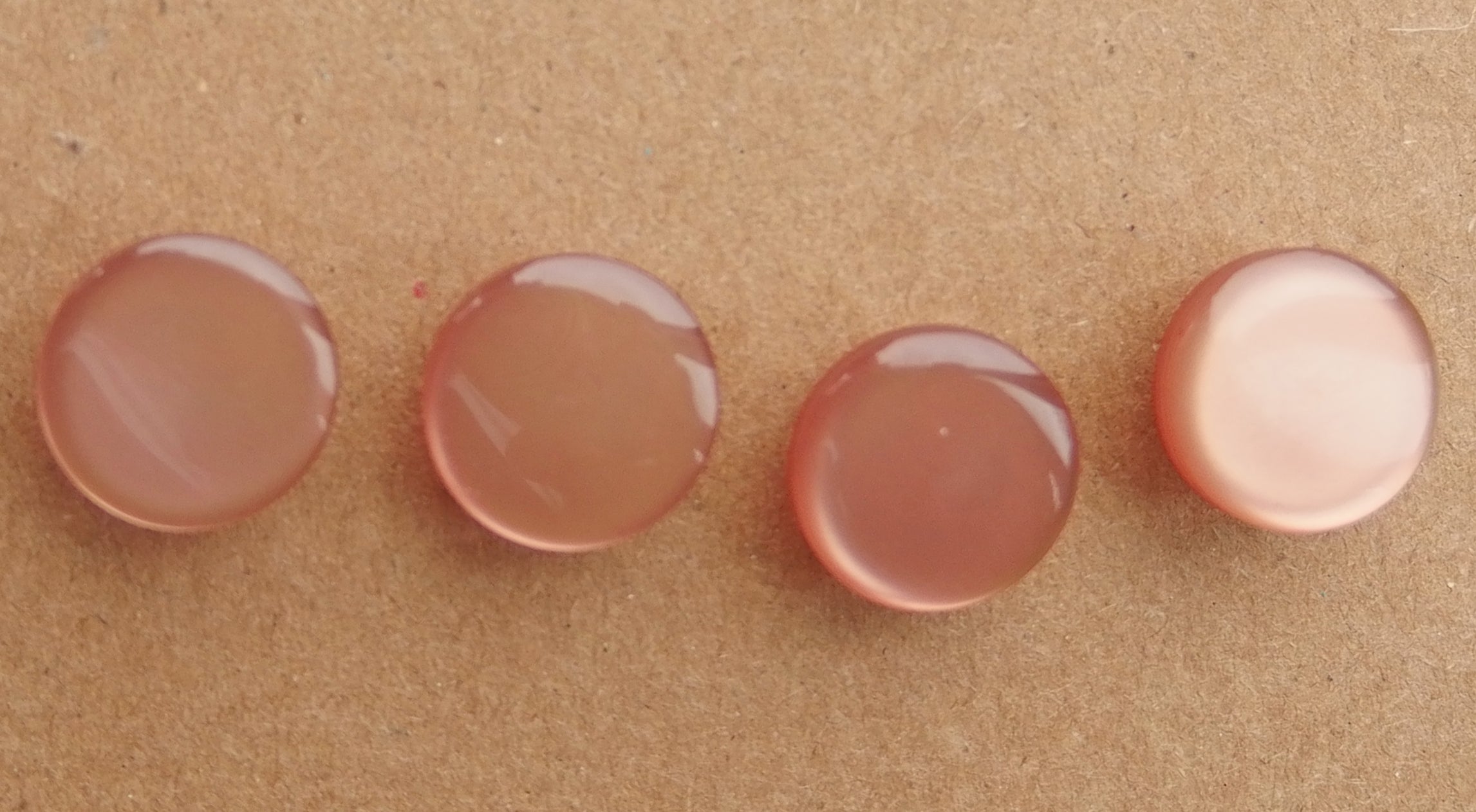 Vintage Buttons: peach