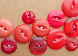 Vintage Buttons: mixed reds