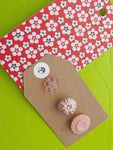Vintage Buttons: Soft pinks