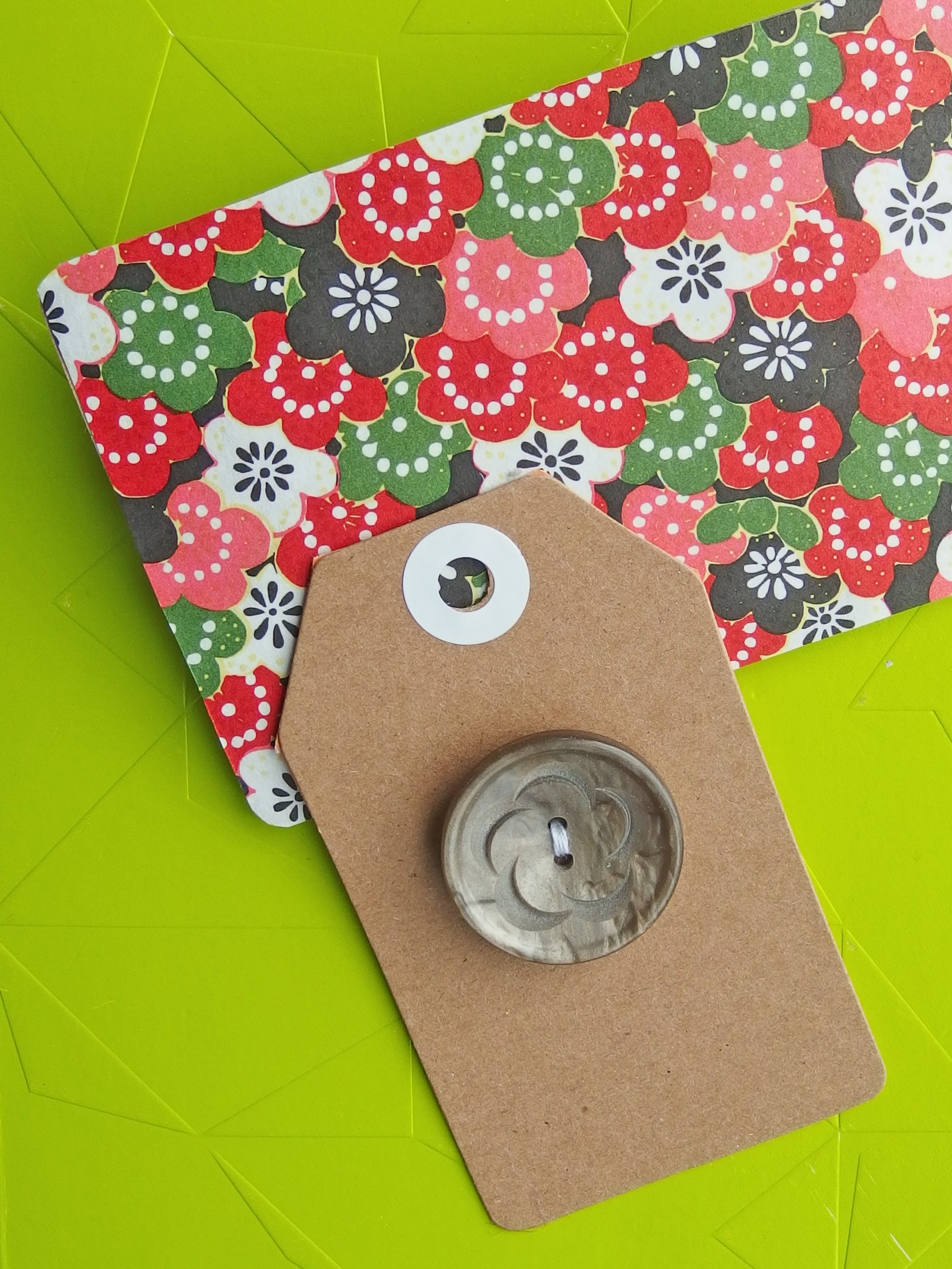 Vintage Buttons: Silver