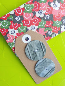 Vintage Buttons: Silver green