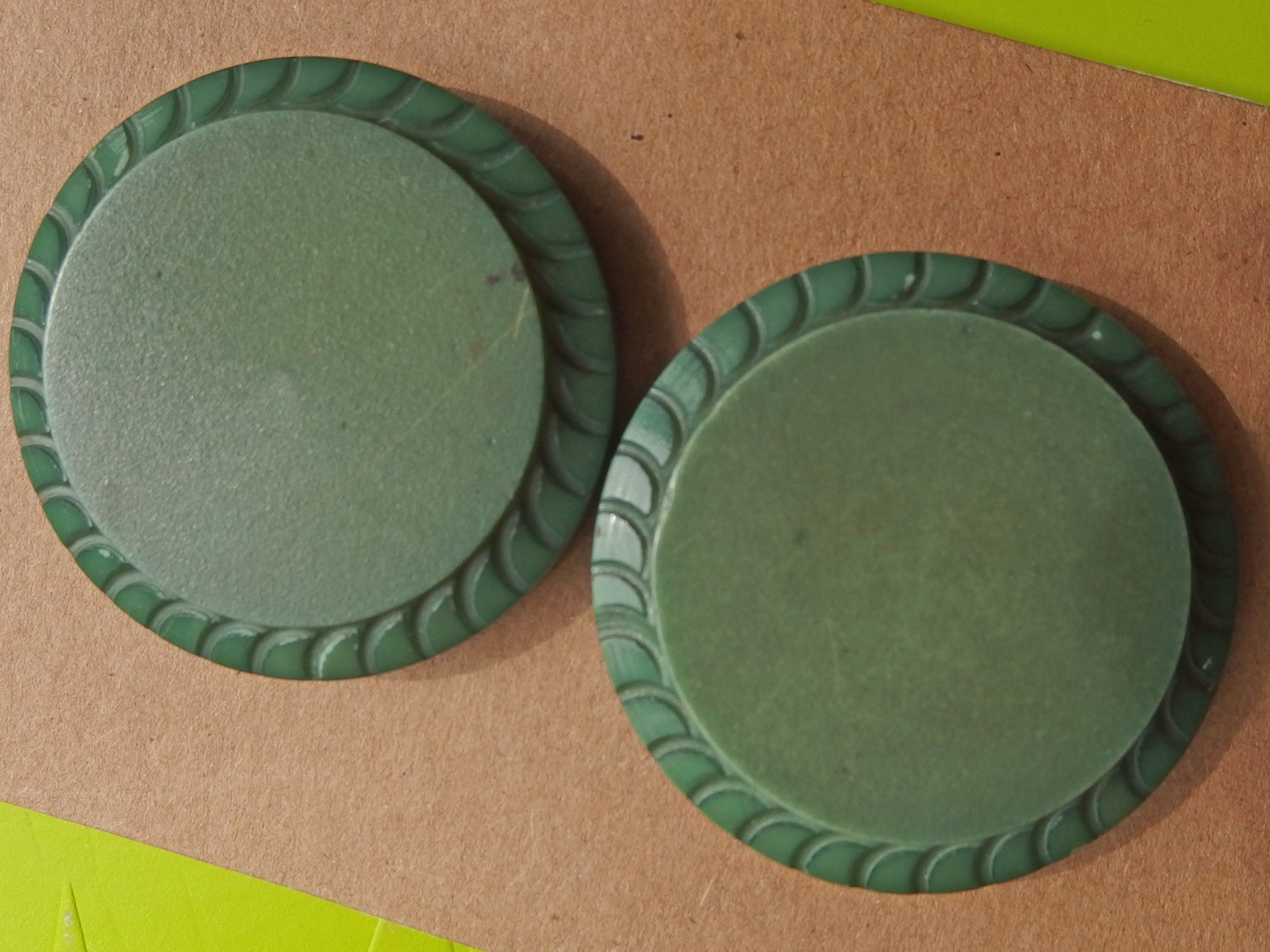 Vintage Buttons: Green