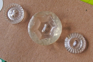 Vintage Buttons: Clear mixed
