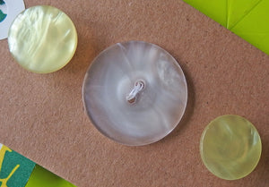 Vintage Buttons: Clear mixed