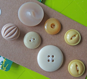 Vintage Buttons: Mixed Vanillia