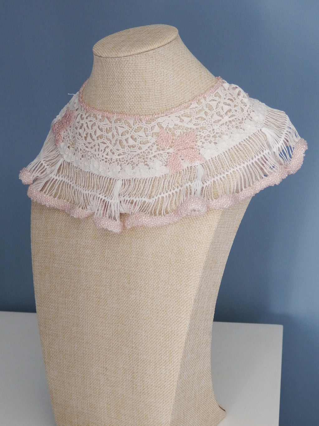 Vintage lace collar