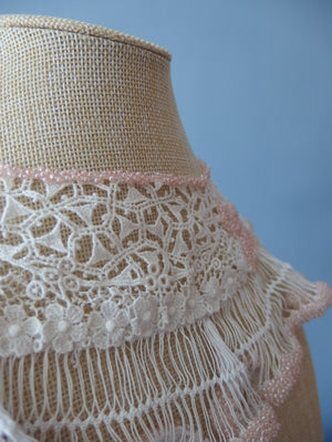 Vintage lace collar