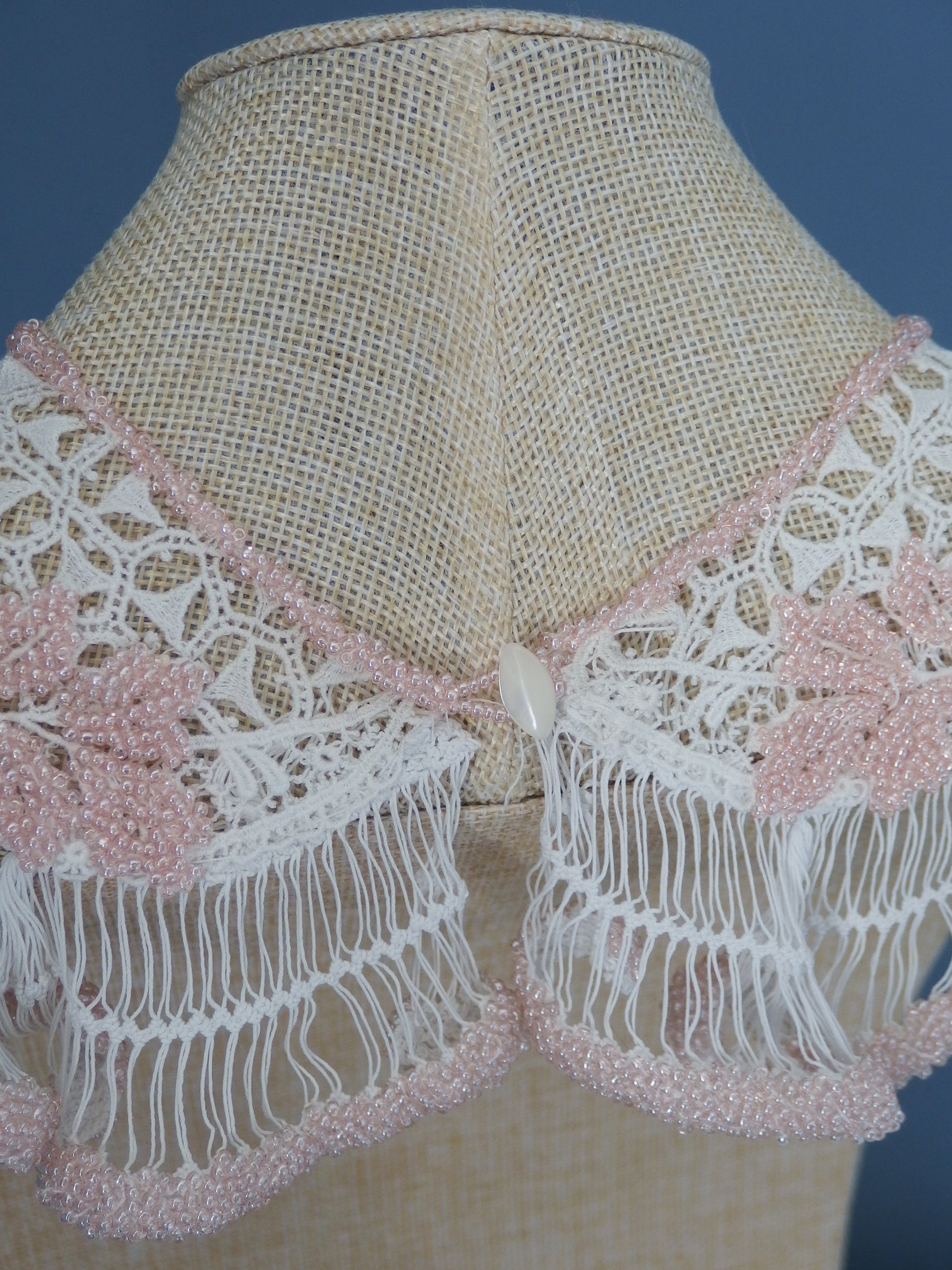 Vintage lace collar