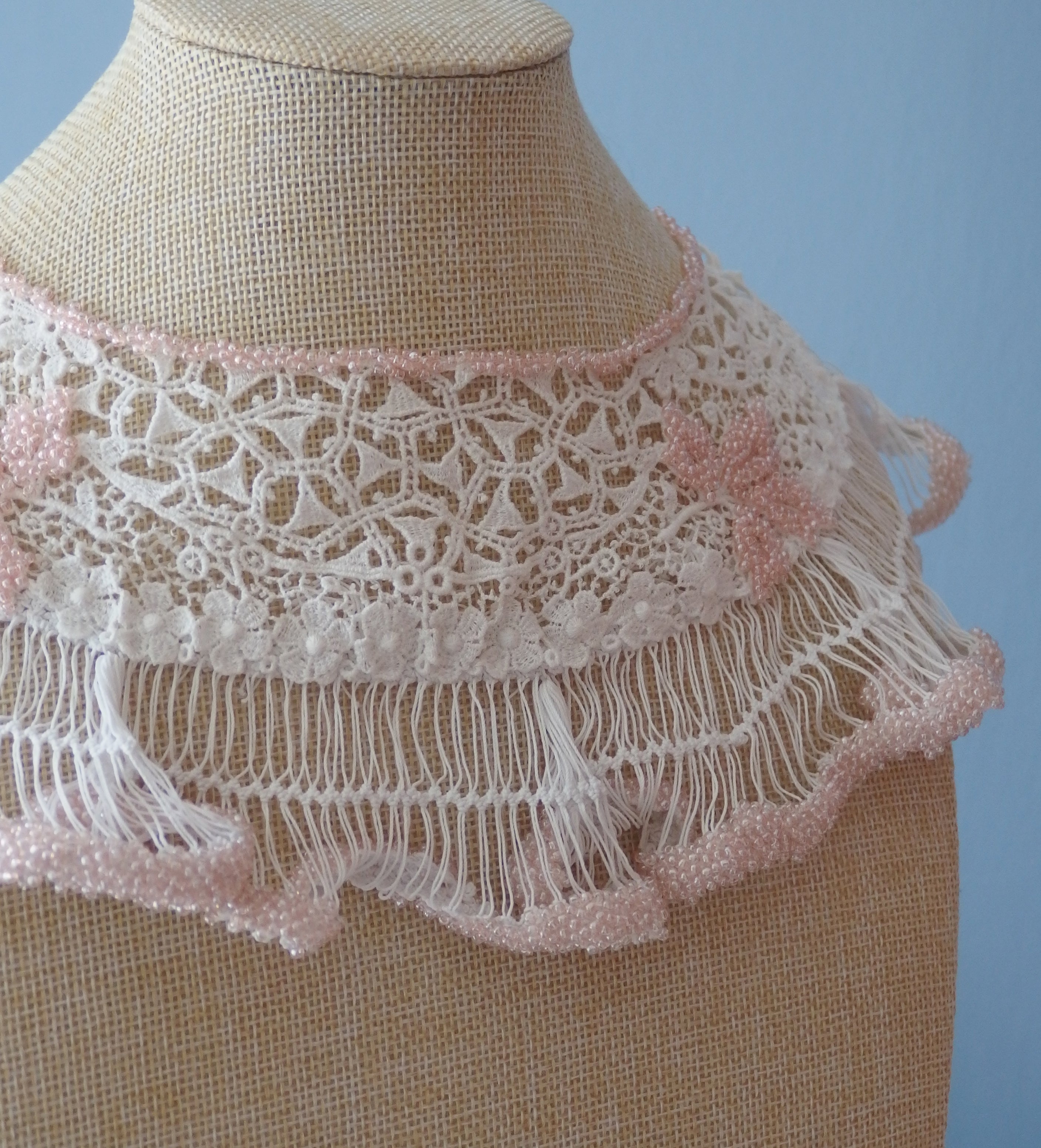 Vintage lace collar