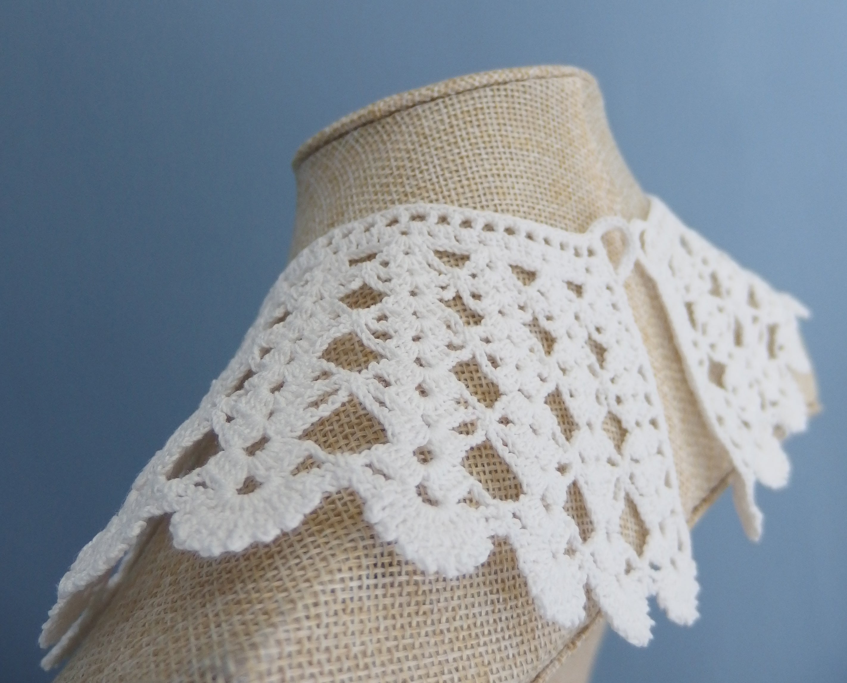 Vintage lace collar
