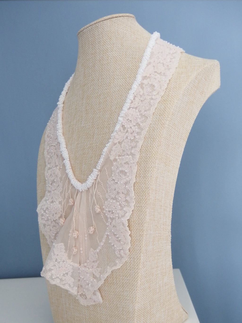 Vintage lace collar