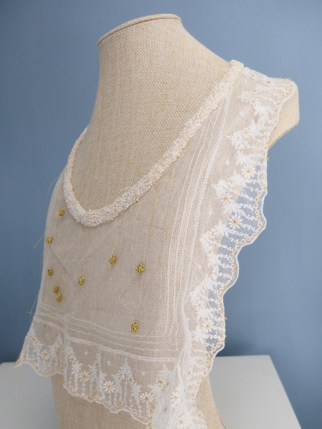 Vintage lace collar