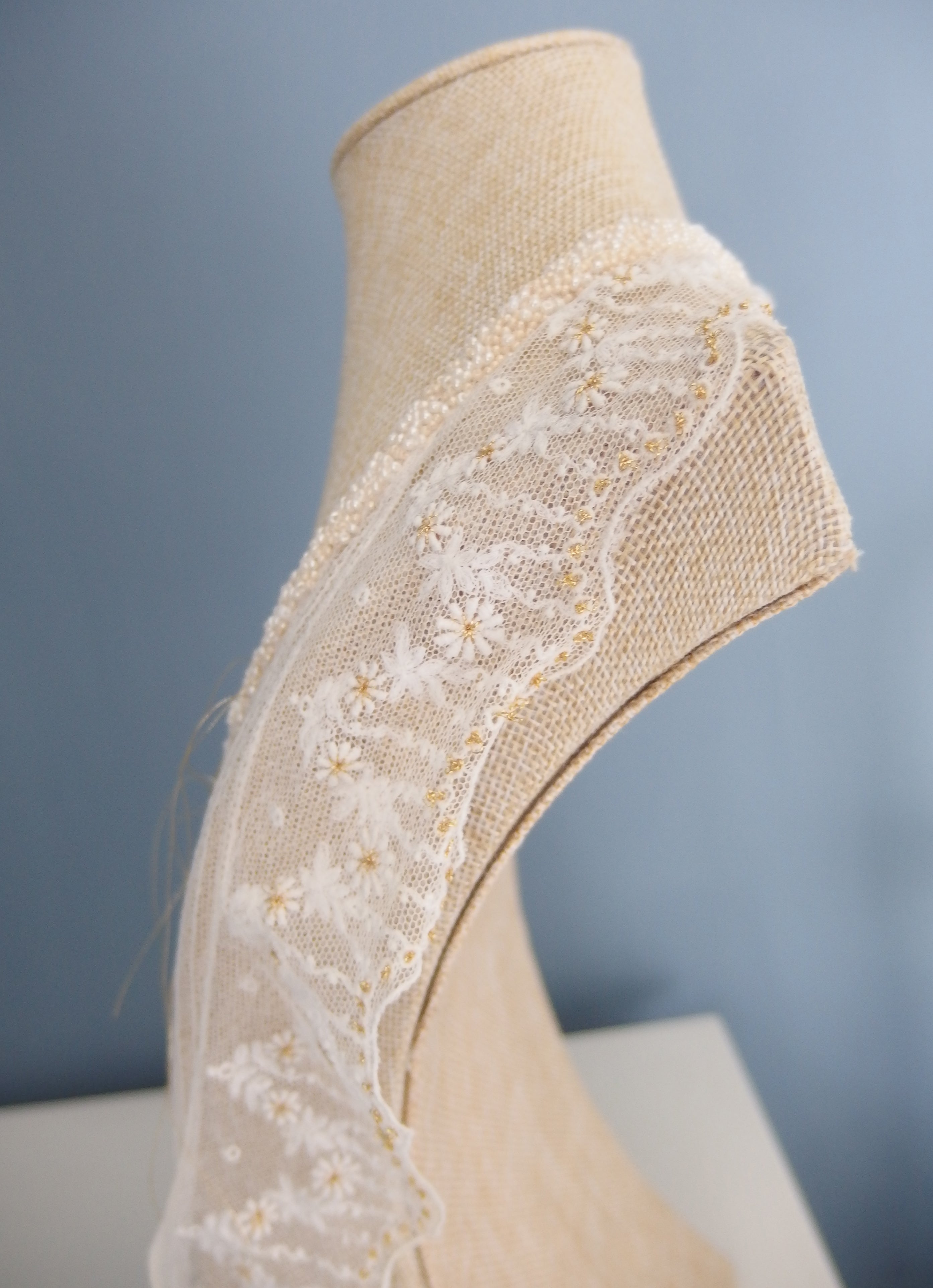 Vintage lace collar