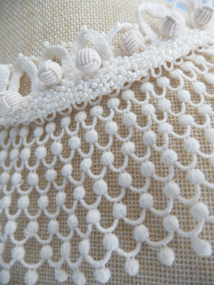 Vintage lace collar