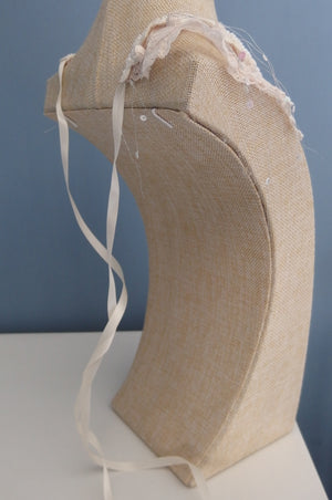 Vintage lace collar