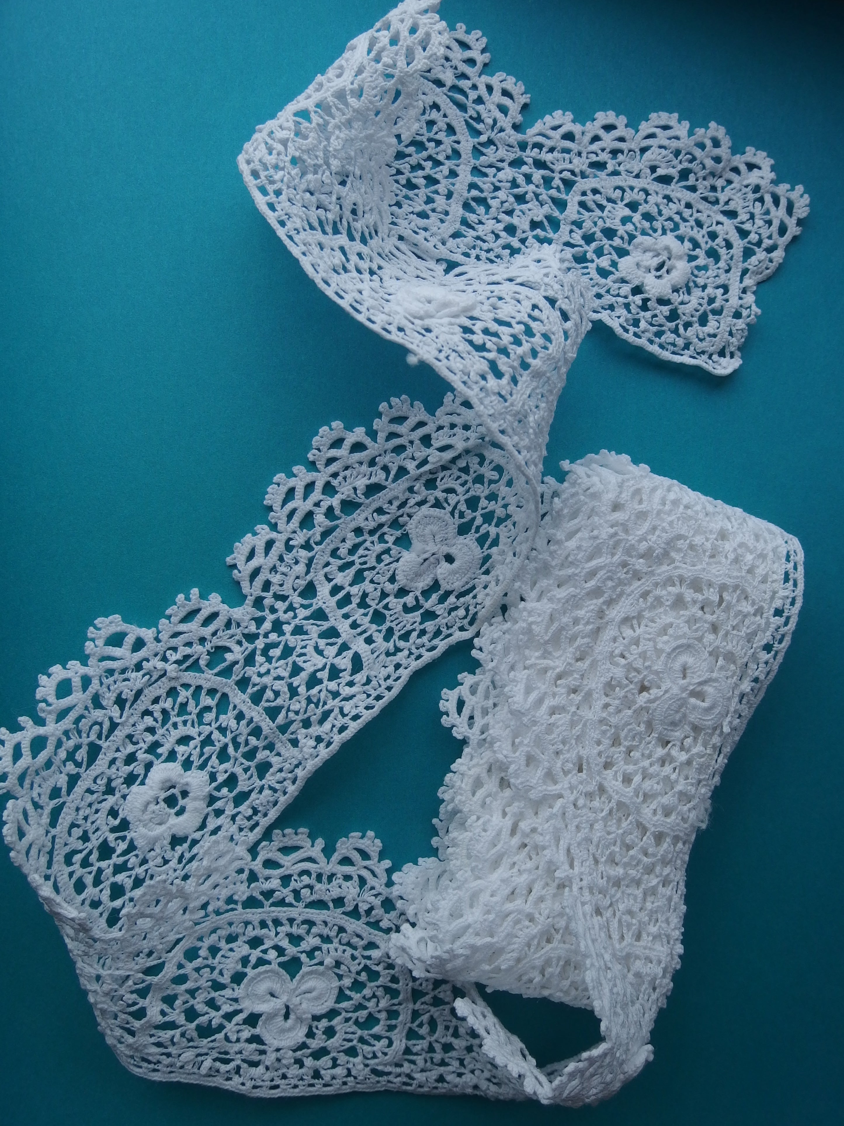 Vintage lace length - white